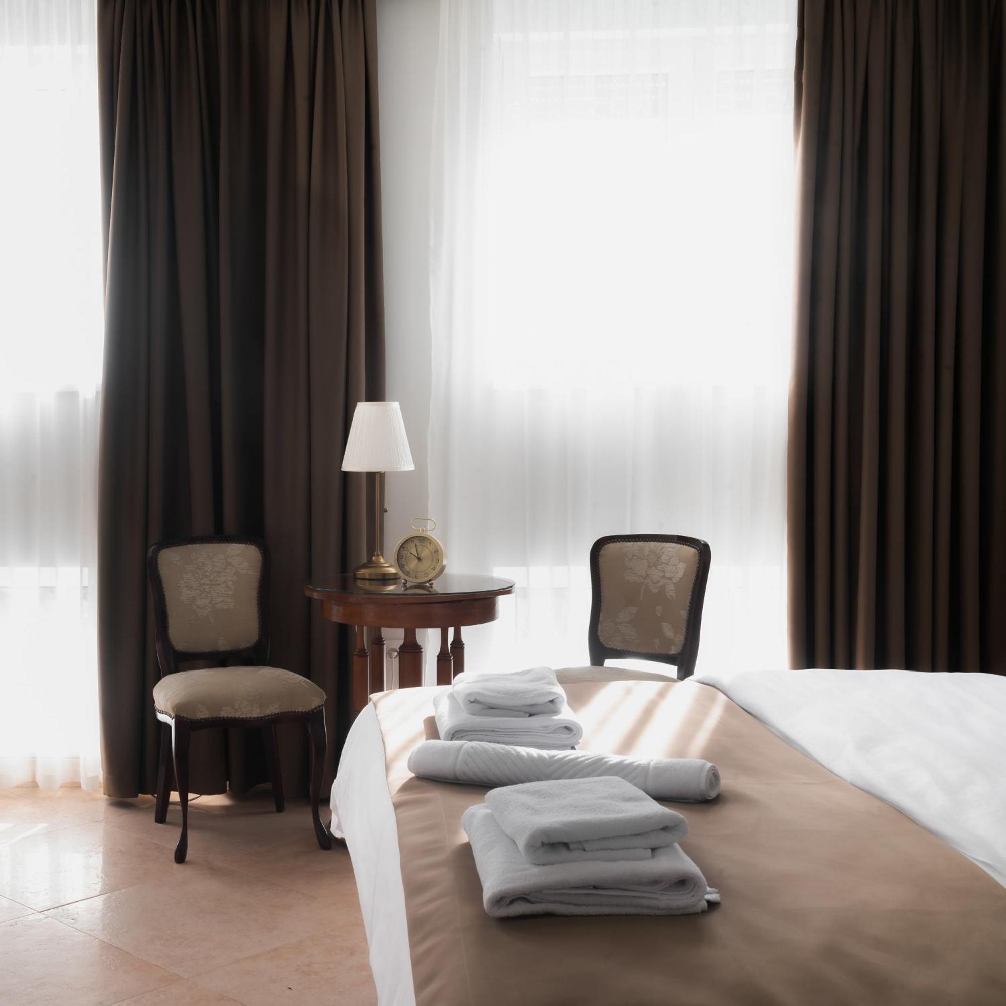 Hotel Jardin Belgrade Exterior photo